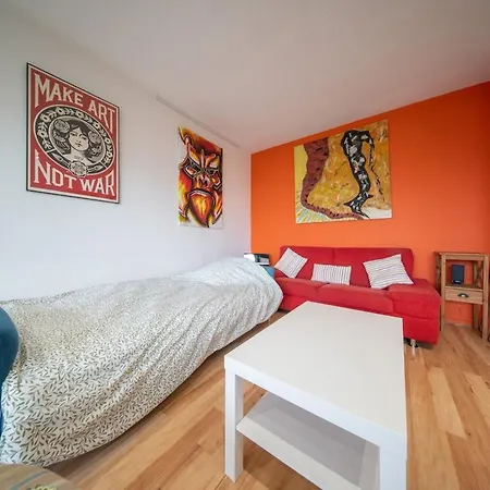 Magnifique Parking De La Marne